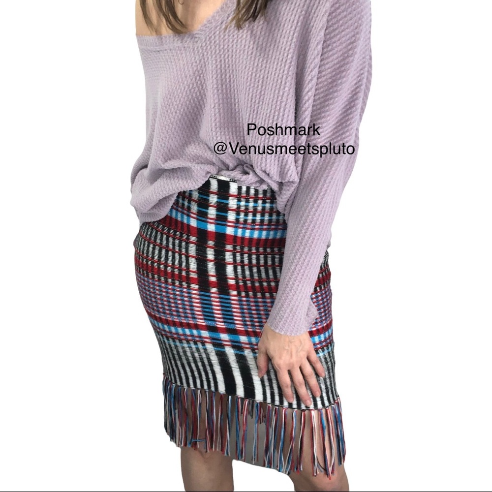 Akira Chicago Black Label Festival Skirt Sz S Heavy Knit Fringe Plaid